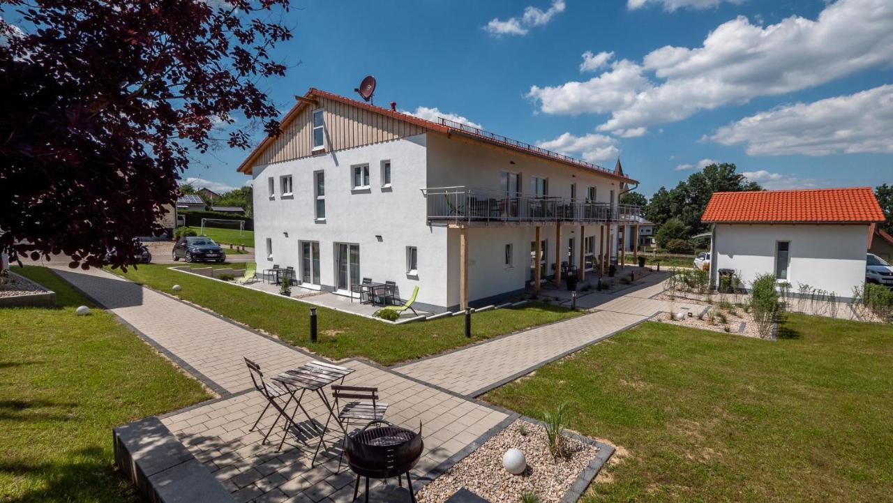 Holledau-Apartments Familie Gmeineder Osterwaal Eksteriør billede